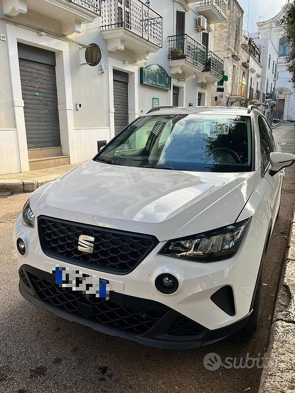 Bianco Usata 2021 Seat Arona Reference SUV | 13.500 € (Buon prezzo) - Immagine 1/4