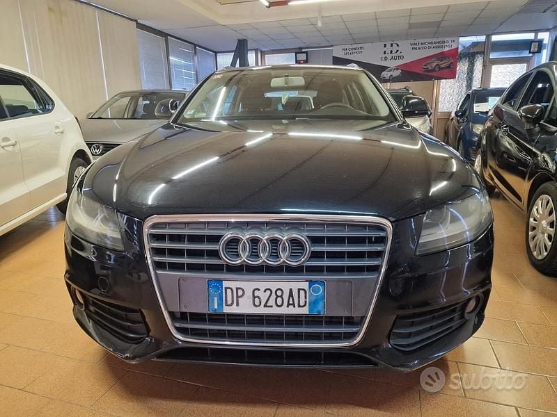 Nero Usata 2008 Audi A4 Advanced Tre volumi | 4500 € (Ottimo prezzo) - Immagine 1/4