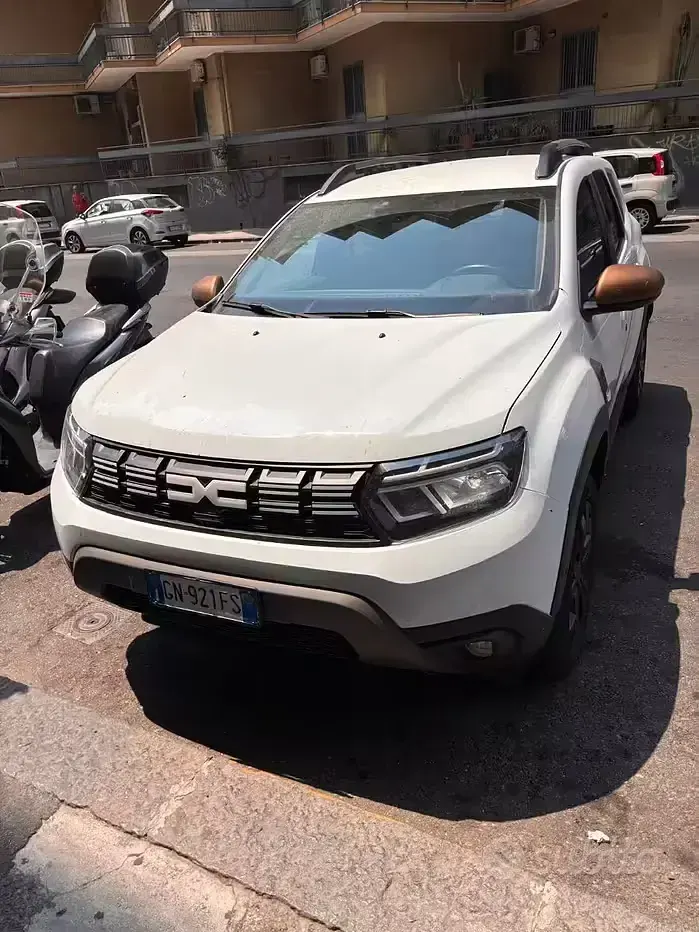 Usata Dacia Duster 101 CV (74 kW) 2023 Bianco SUV