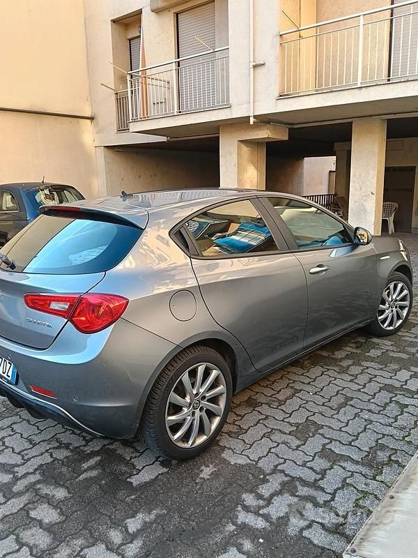 Usata Alfa Romeo Giulietta 120 CV (88 kW) 2019 Utilitaria