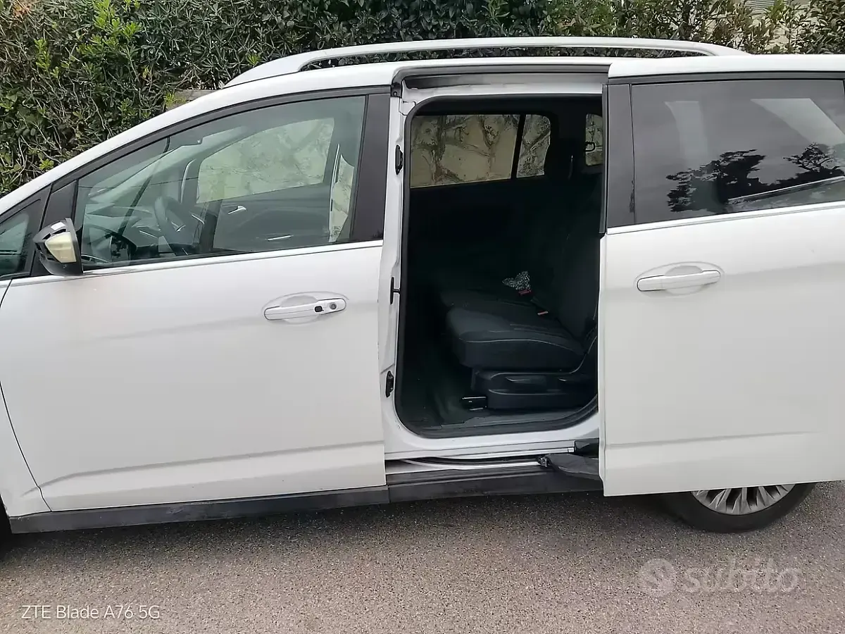 Usata Ford C-MAX 105 CV (77 kW) 2011 Bianco Monovolume