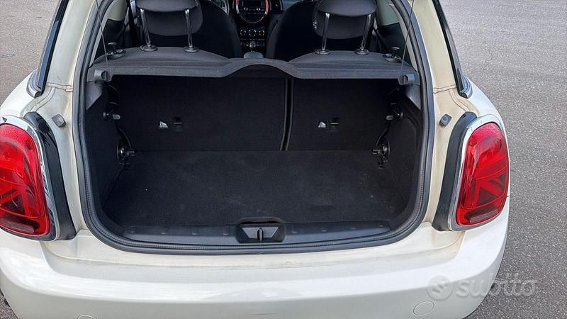 Usata Mini Cooper D 142 CV (104 kW) 2014 Bianco Utilitaria