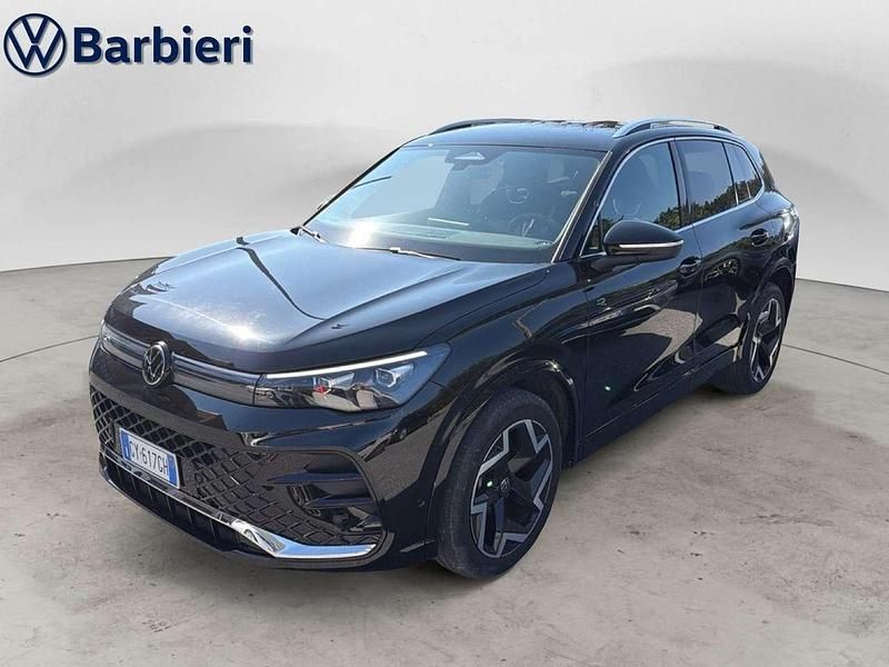 Usata VW Tiguan R-line 150 CV (110 kW) 2025 Nero SUV