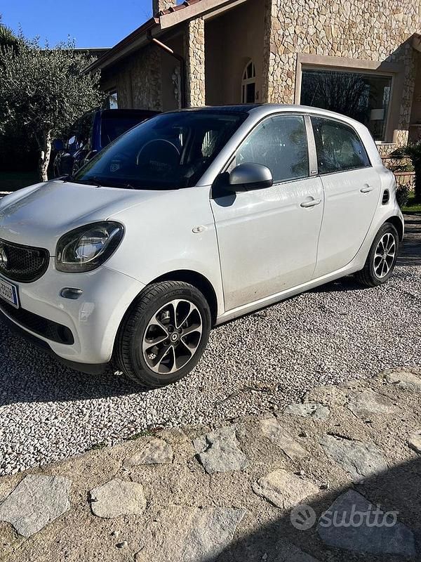 Usata Smart ForFour 2017 Bianco Utilitaria