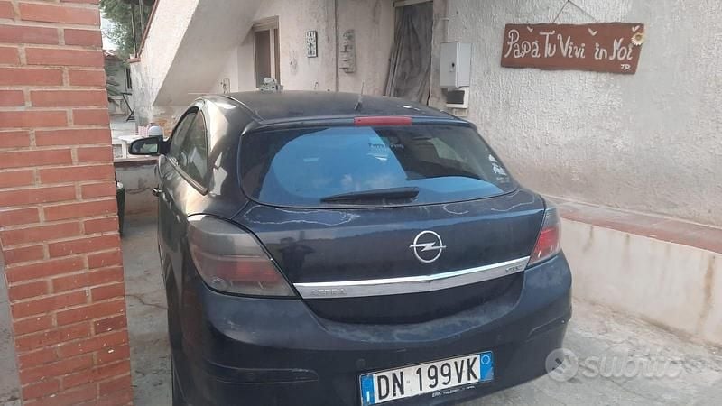 Usata Opel Astra 2004 Berlina