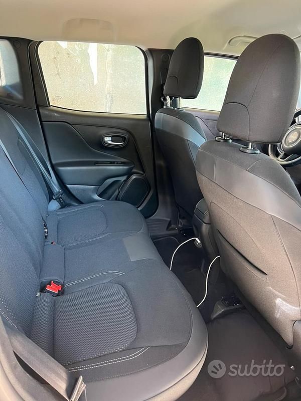 Usata Jeep Renegade Limited 120 CV (88 kW) 2020 Nero SUV