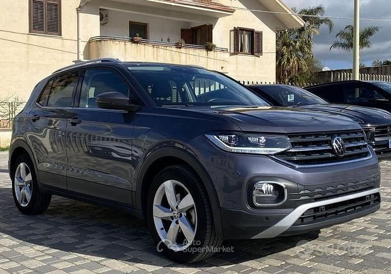 Usata VW T-Cross Advance 110 CV (80 kW) 2022 Grigio SUV