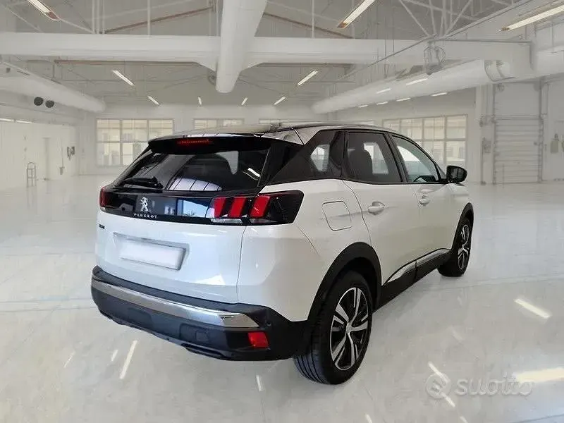Usata Peugeot 3008 Allure 131 CV (96 kW) 2020 Bianco SUV