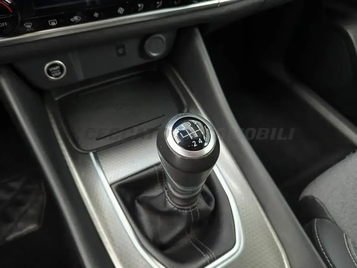 Usata Nissan Qashqai N-Connecta 140 CV (102 kW) 2024 Grigio SUV