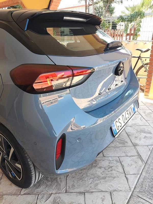 Usata Opel Corsa 101 CV (74 kW) 2024 Utilitaria