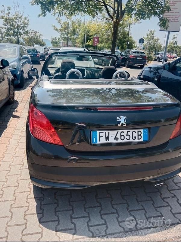 Usata Peugeot 207 CC 2006 Nero Cabrio