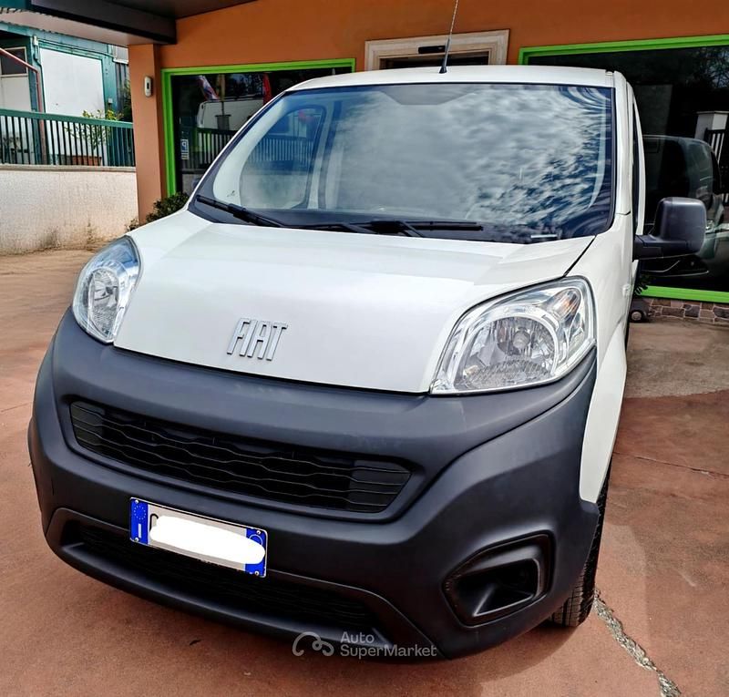 Usata Fiat Fiorino 80 CV (58 kW) 2022 Bianco Monovolume