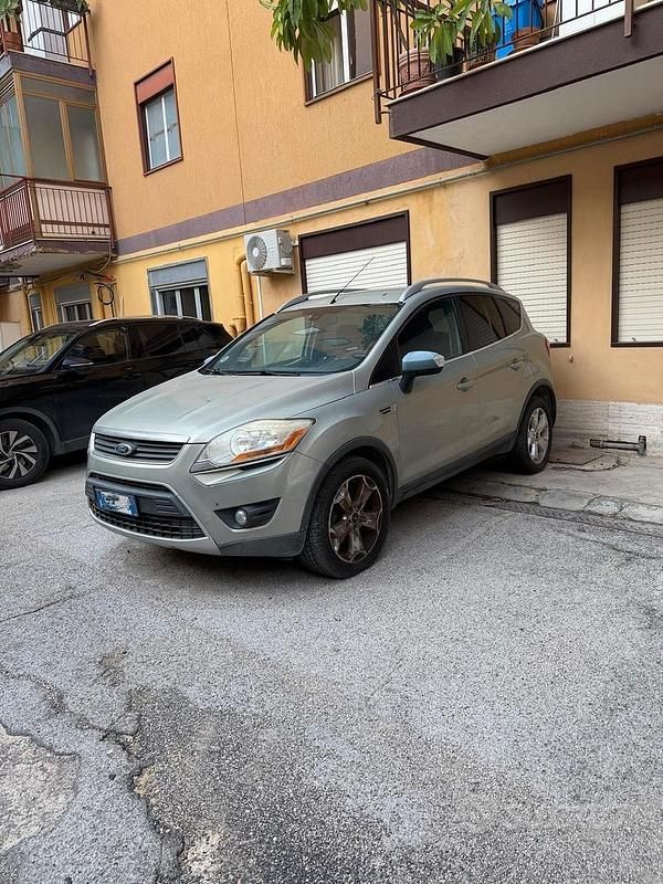 Usata 2008 Ford Kuga SUV | 4800 € (Ottimo prezzo) - Immagine 1/4