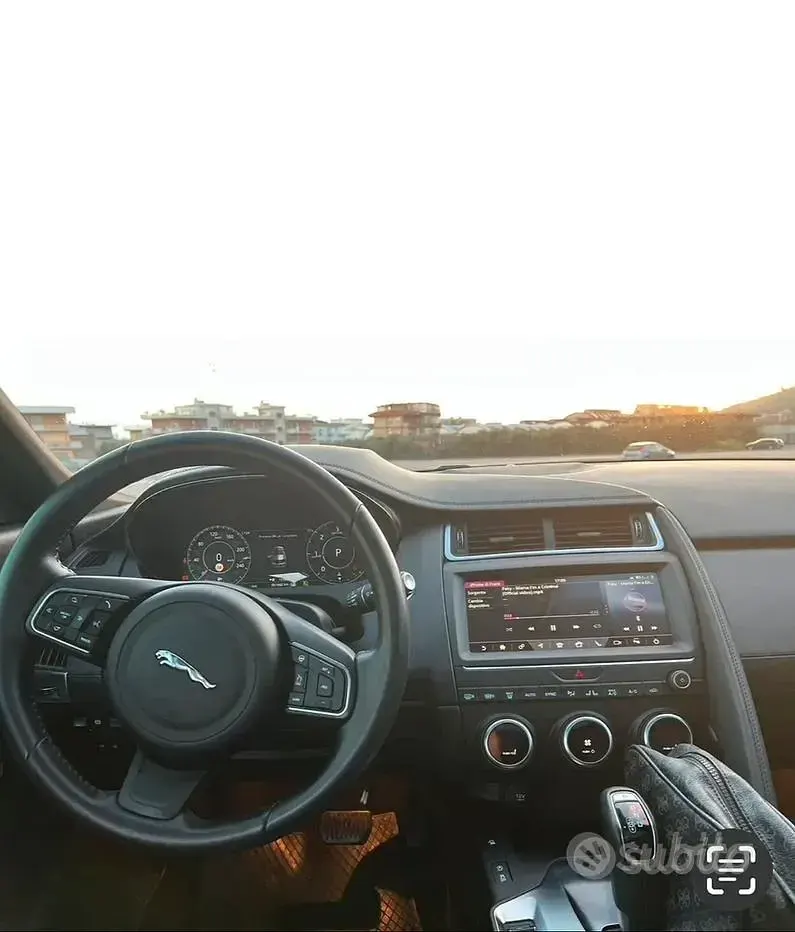 Usata Jaguar E-Pace 179 CV (131 kW) 2019 Bianco SUV