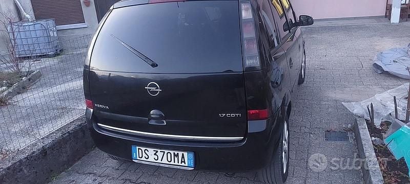 Usata Opel Meriva 101 CV (74 kW) 2008 Nero Monovolume