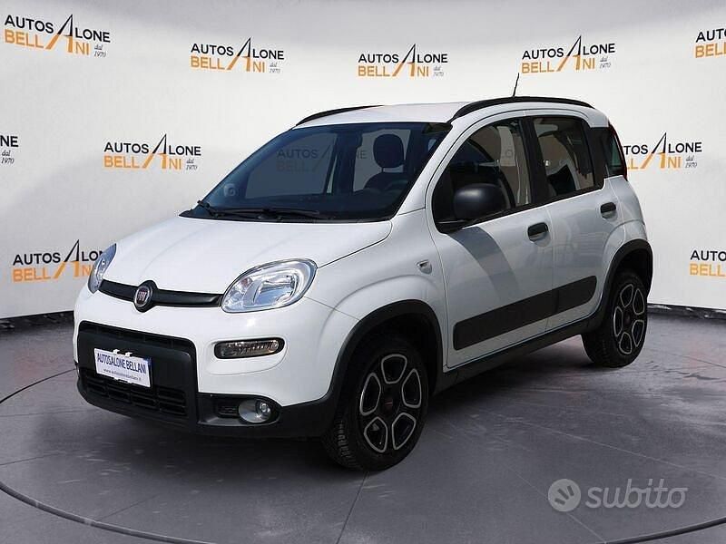 Usata Fiat Panda City Life 84 CV (61 kW) 2021 Bianco pastello Utilitaria