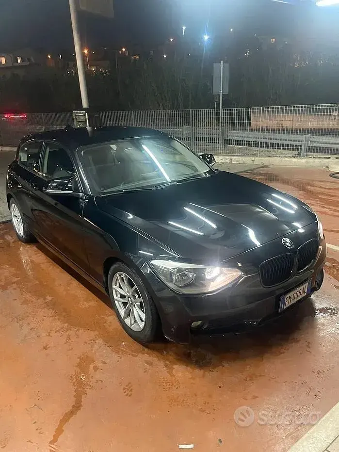Usata BMW 118 Comfort Edition 150 CV (110 kW) 2017 Nero Utilitaria