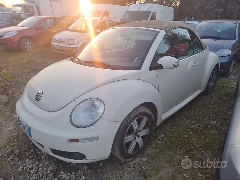 Usata VW New Beetle 105 CV (77 kW) 2007 Utilitaria
