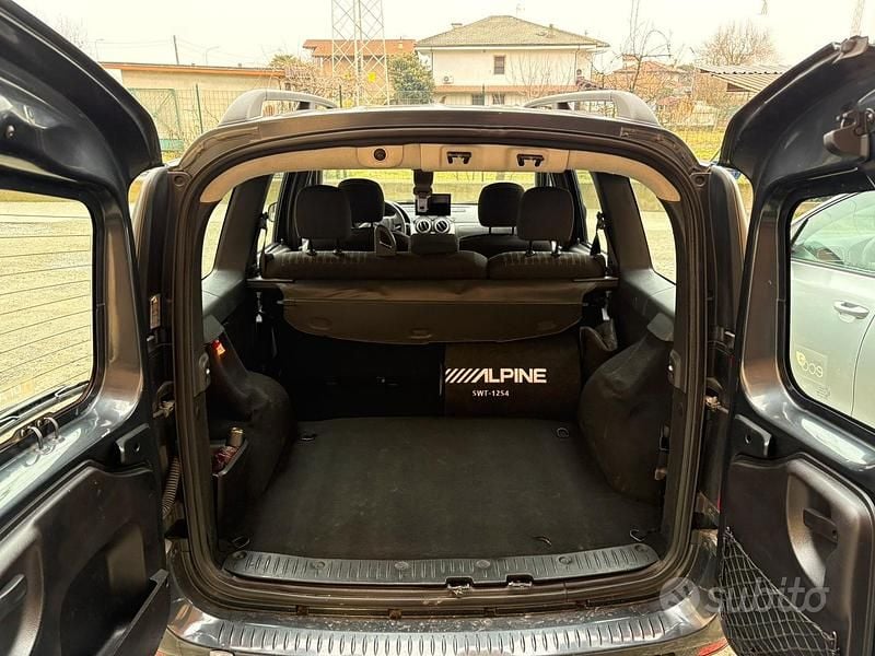 Usata Dacia Logan 90 CV (66 kW) 2012 Grigio Station wagon