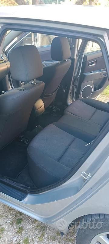 Usata Mazda 3 109 CV (80 kW) 2007 Grigio Berlina