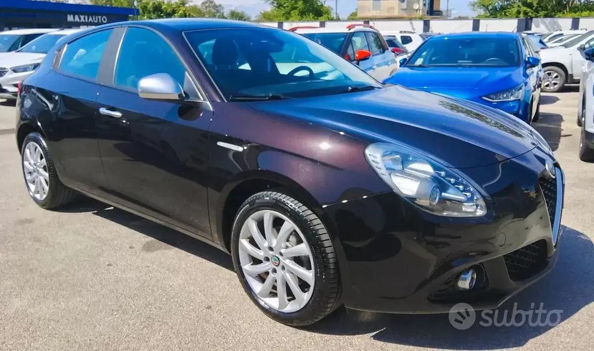 Usata Alfa Romeo Giulietta Super 120 CV (88 kW) 2017 Nero Utilitaria