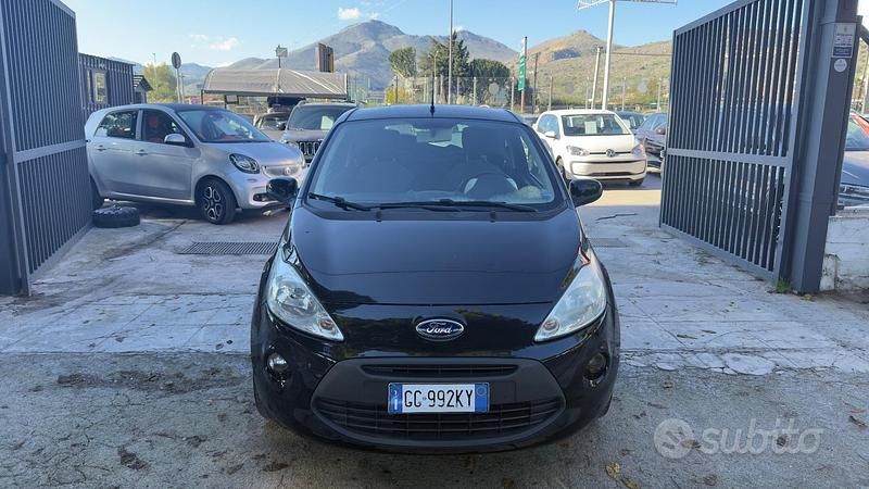 Usata Ford Ka Titanium 69 CV (50 kW) 2014 Nero Berlina