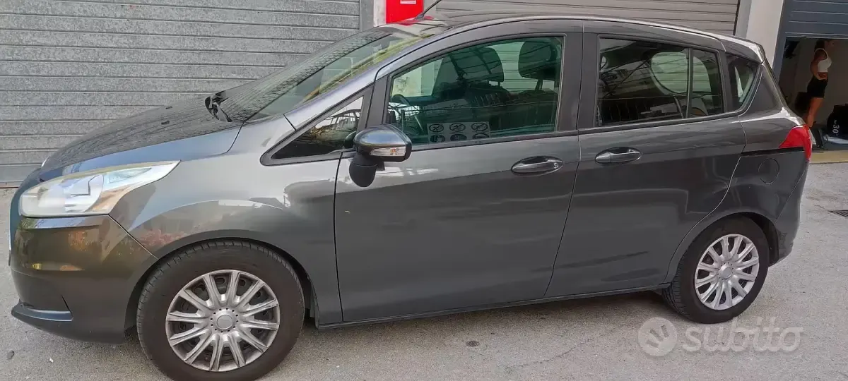 Usata Ford B-MAX Titanium 90 CV (66 kW) 2015 Monovolume