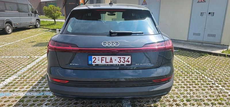 Usata Audi e-tron 230 kW (313 CV) 2021 Grigio SUV