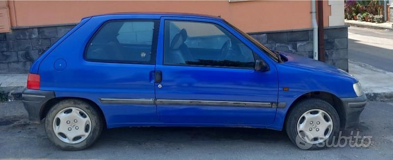 Usata Peugeot 106 60 CV (44 kW) 1997 Blu Utilitaria