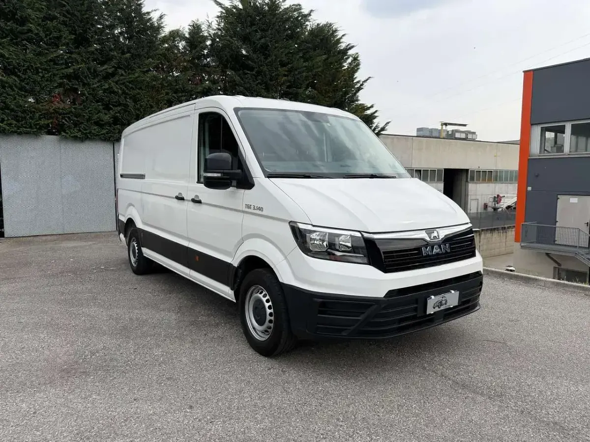 Usata MAN TGE 140 CV (102 kW) 2020 Bianco Furgone