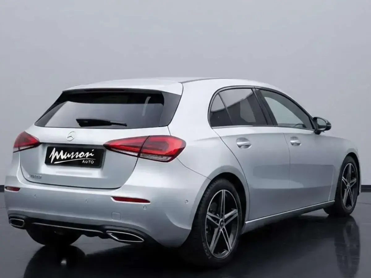 Usata Mercedes A180 Edition 116 CV (85 kW) 2022 Argento met. Berlina