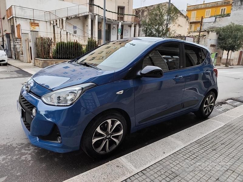 Usata Hyundai i10 67 CV (49 kW) 2018 Blu Utilitaria