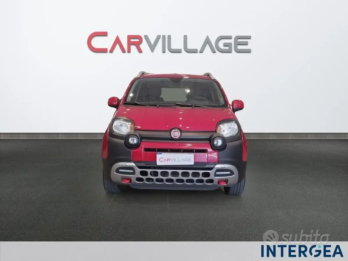 Usata Fiat Panda Cross Cross 70 CV (51 kW) 2023 Rosso Utilitaria