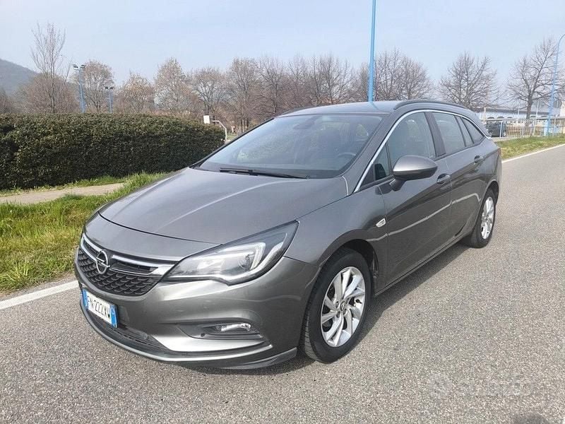 Usata Opel Astra 110 CV (80 kW) 2018 Grigio Station wagon