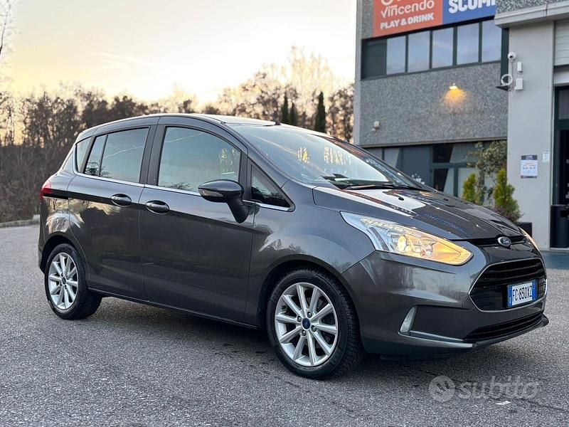 Usata Ford B-MAX Business Edition 101 CV (74 kW) 2016 Grigio Monovolume