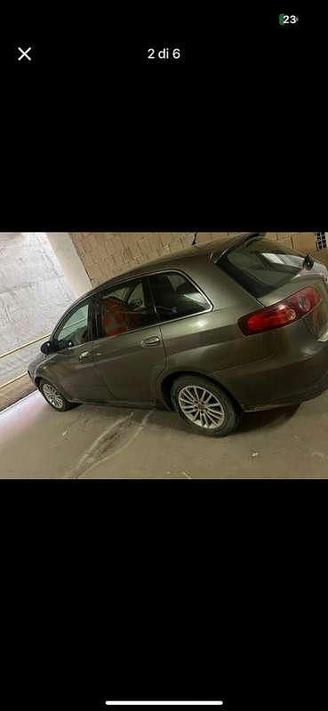 Usata Fiat Croma Dynamic 120 CV (88 kW) 2011 Grigio Station wagon