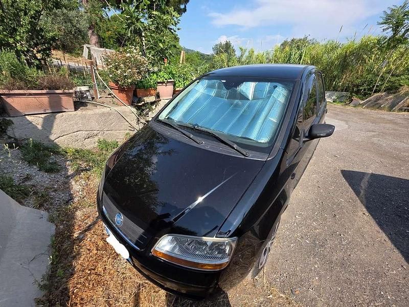 Usata Fiat Idea 69 CV (50 kW) 2005 Nero Monovolume