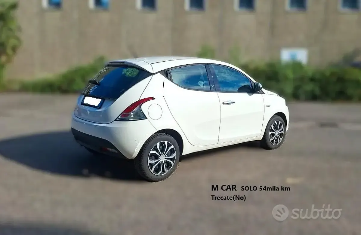 Usata Lancia Ypsilon Silver 69 CV (50 kW) 2014 Bianco Utilitaria