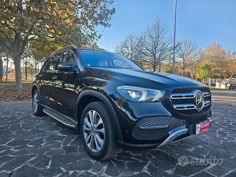Usata Mercedes GLE300 244 CV (179 kW) 2021 Nero SUV