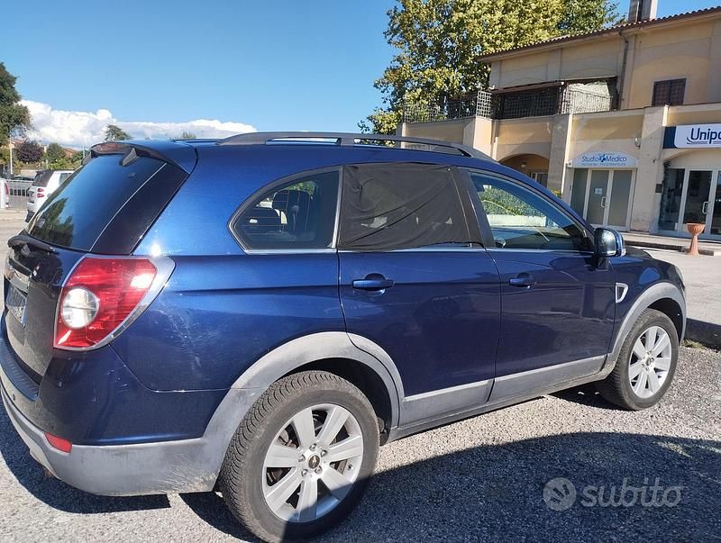 Usata Chevrolet Captiva 150 CV (110 kW) 2007 Blu SUV