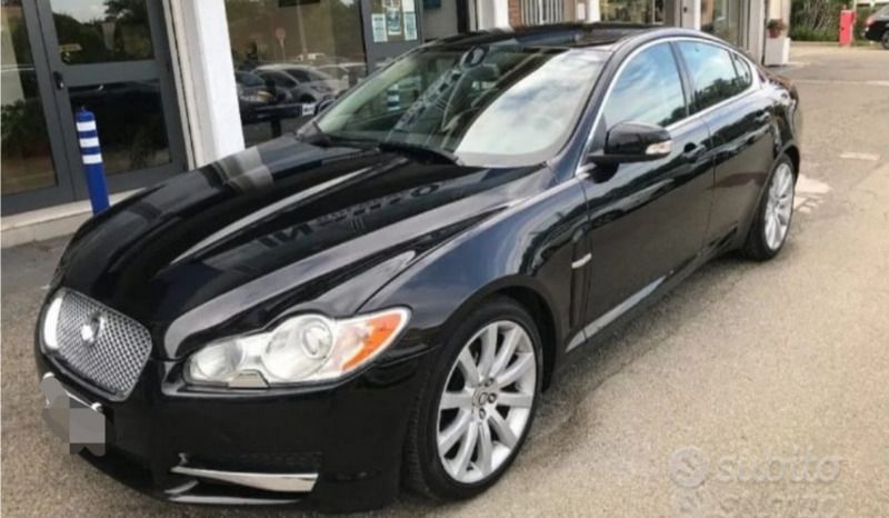 Usata 2009 Jaguar XF Tre volumi | 14.000 € - Immagine 1/4
