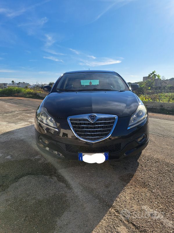 Usata Lancia Delta Gold 105 CV (77 kW) 2012 Nero Utilitaria