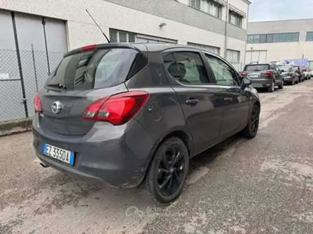 Usata Opel Corsa 69 CV (50 kW) 2015 Grigio Utilitaria
