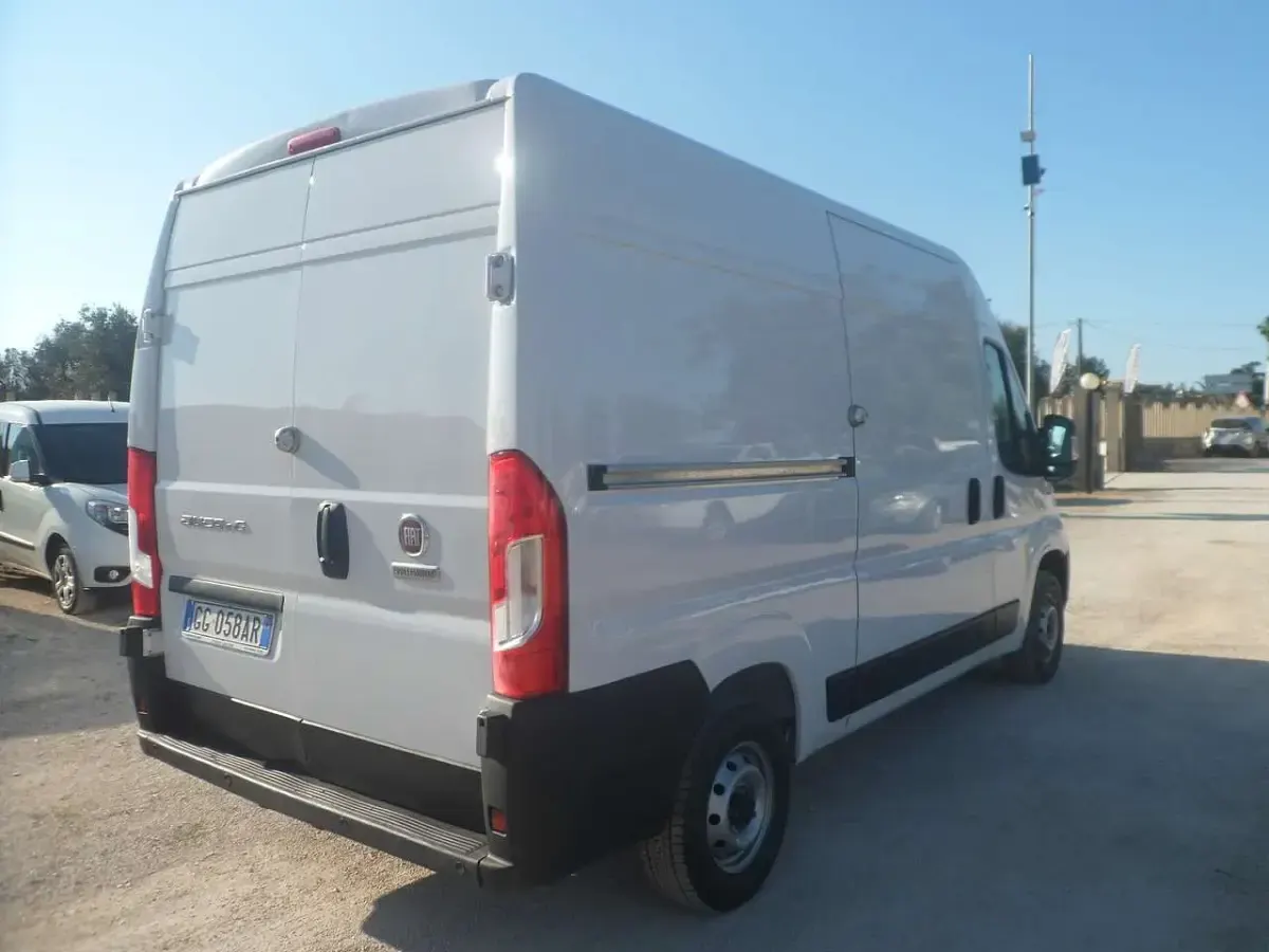 Usata Fiat Ducato 140 CV (102 kW) 2022 Bianco Furgone