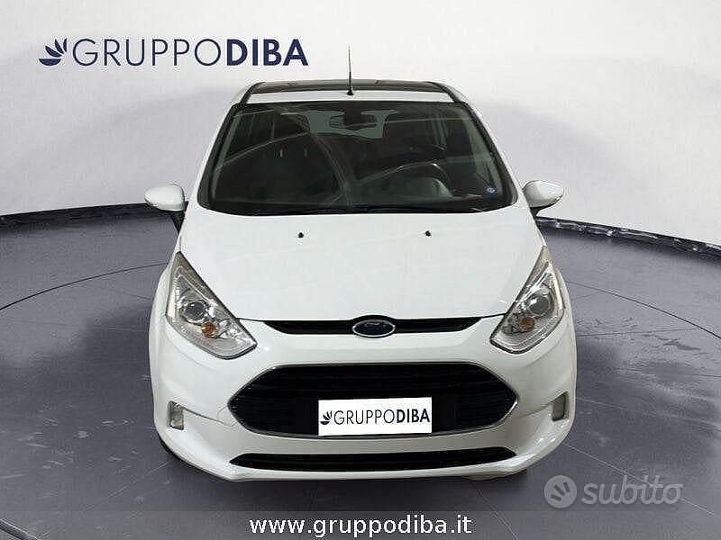 Begagnad Ford B-MAX Titanium 75 HK (55 kW) 2017 Vit Minibuss