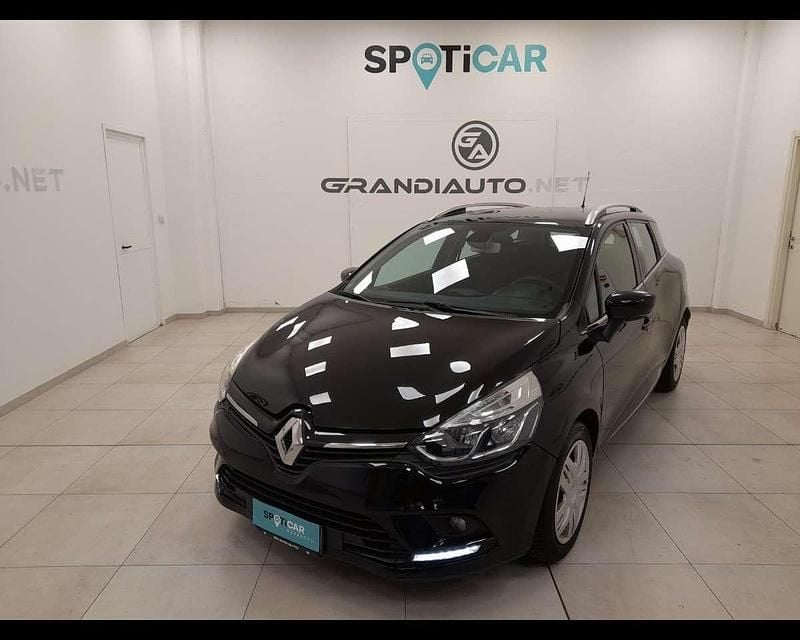 Nero Usata 2017 Renault Clio GrandTour Intens Station wagon | 8900 € (Buon prezzo) - Immagine 1/4