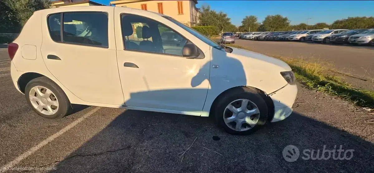 Usata Dacia Sandero 75 CV (55 kW) 2015 Bianco Berlina