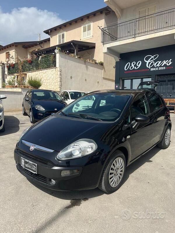 Usata Fiat Punto Evo Dynamic 95 CV (69 kW) 2010 Nero Utilitaria