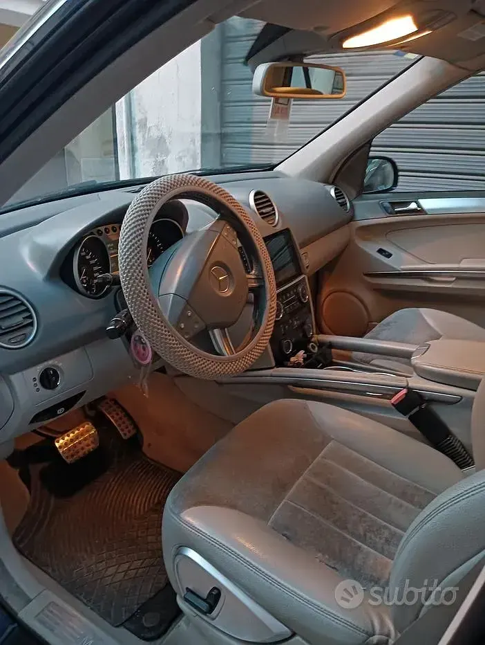 Usata Mercedes ML420 306 CV (225 kW) 2007 Bluazzurro SUV