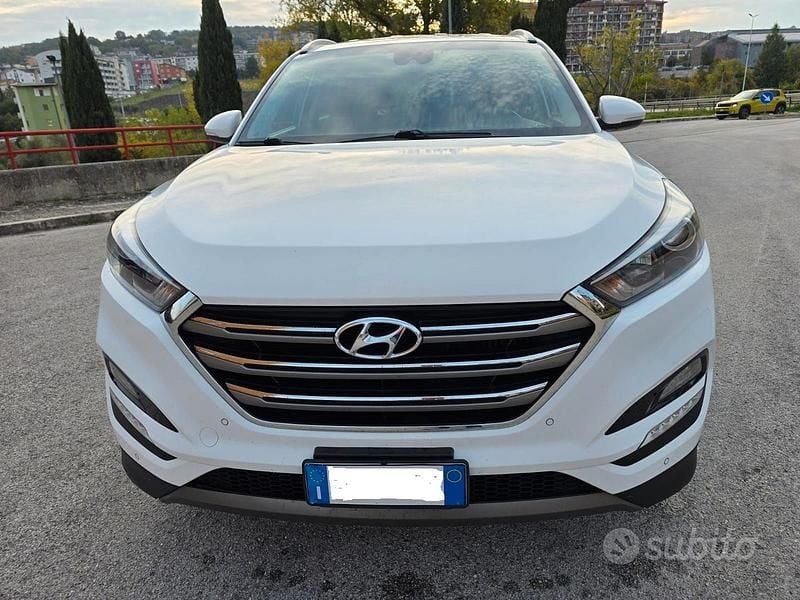 Usata Hyundai Tucson 116 CV (85 kW) 2016 Bianco SUV